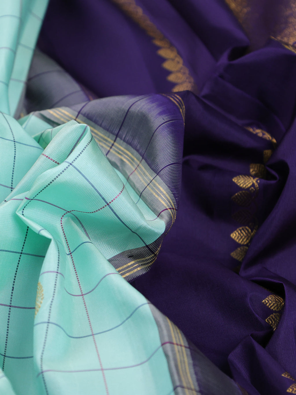 Teal Blue & Navy Blue Kanchipuram Silk Saree Witth Allover Checks & Zari Buttas