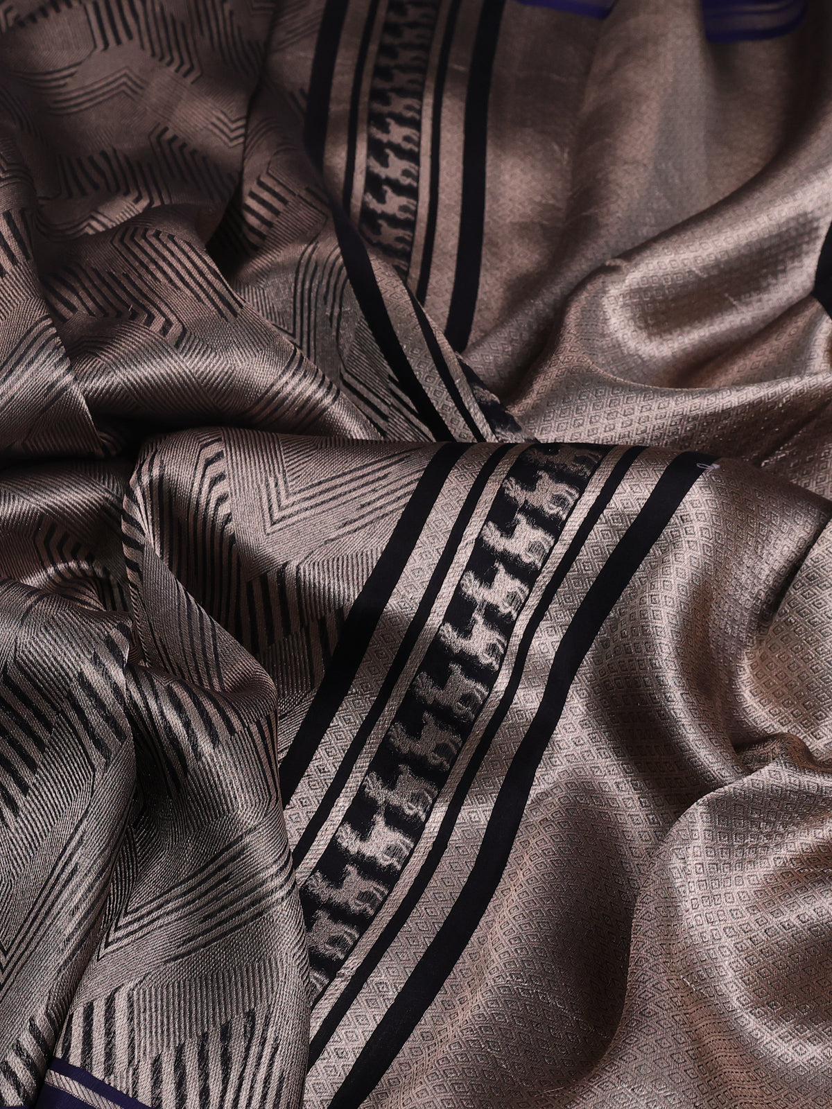 Blue Banarasi Silk Saree With Allover Zari Weaves & Deer Butta Border