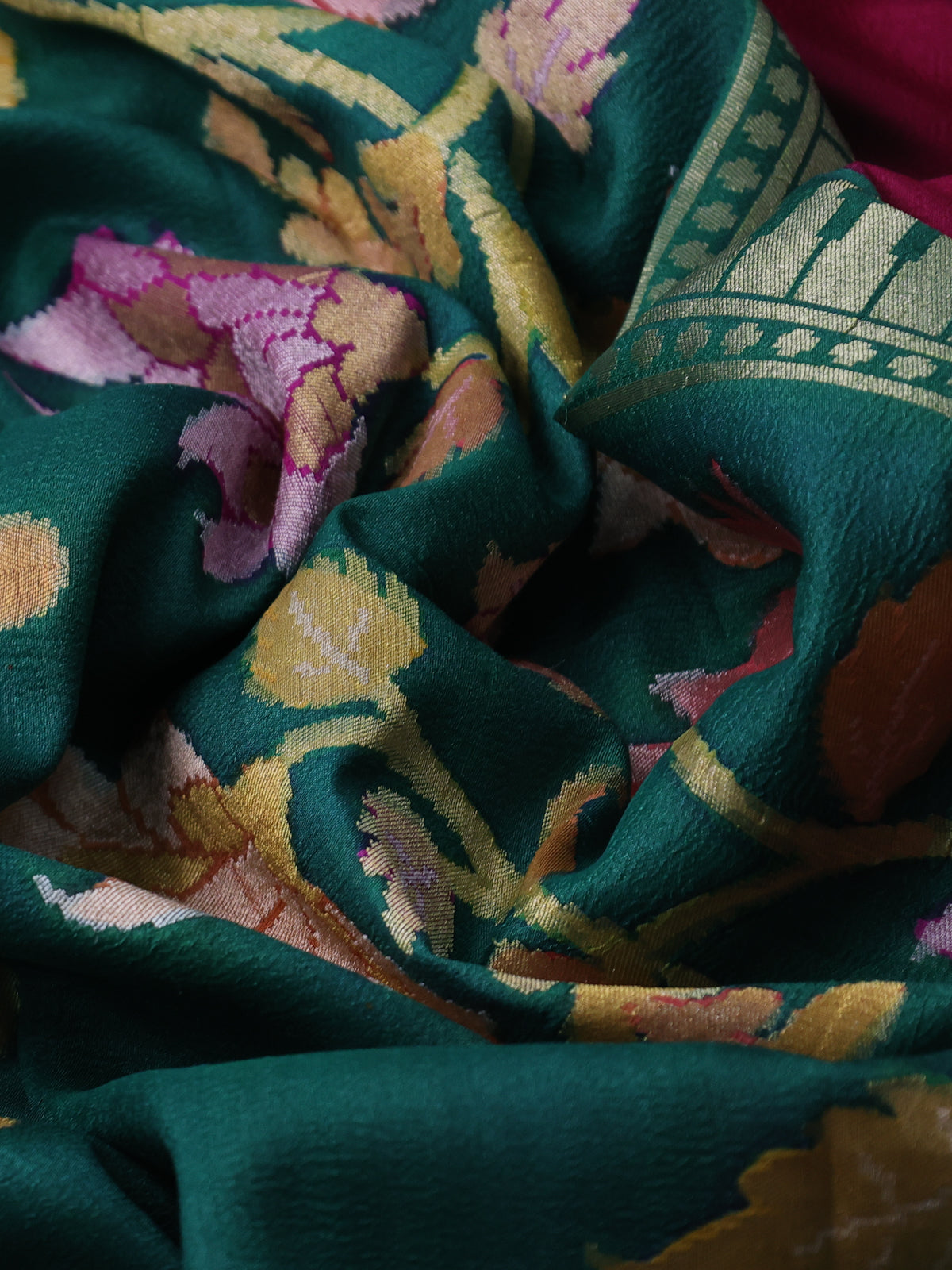 Green -Pink Banarasi Tussar Georgette Silk Saree With Paithani Weaves