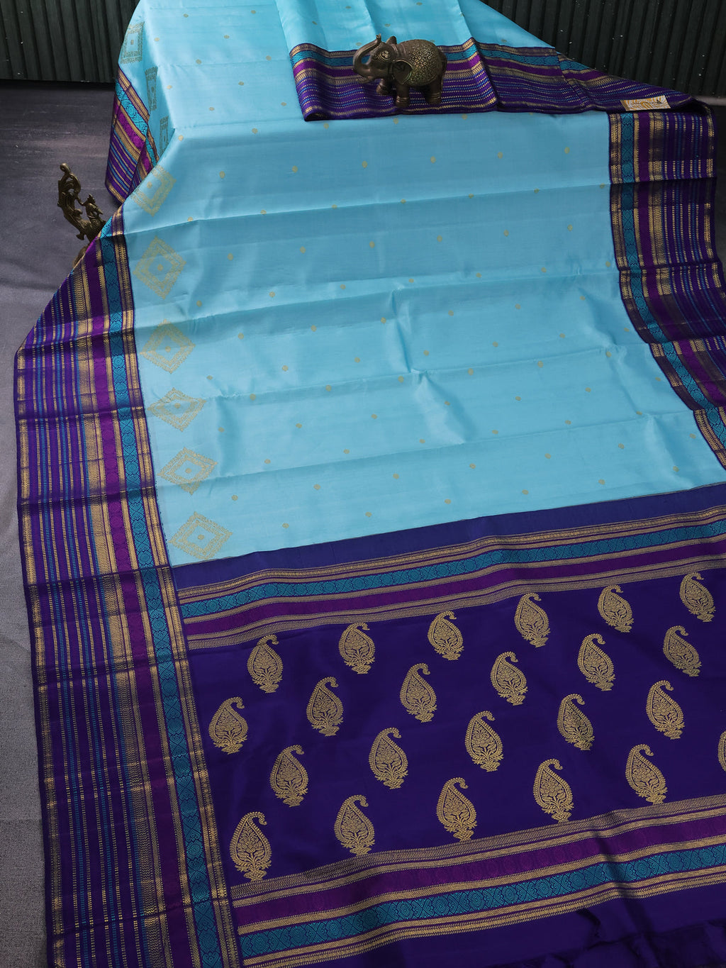 Teal Blue & Dark Blue Kanchipuram Kora Silk Saree With Zari Buttas & Rich Zari Border