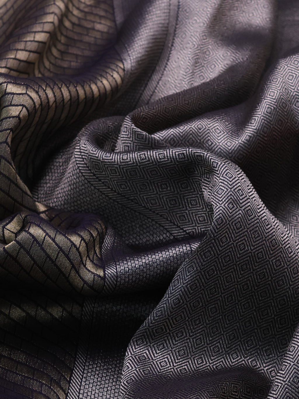 Navy Blue Banarasi Silk Saree With Brocade Zari Weaves & Embroided Border