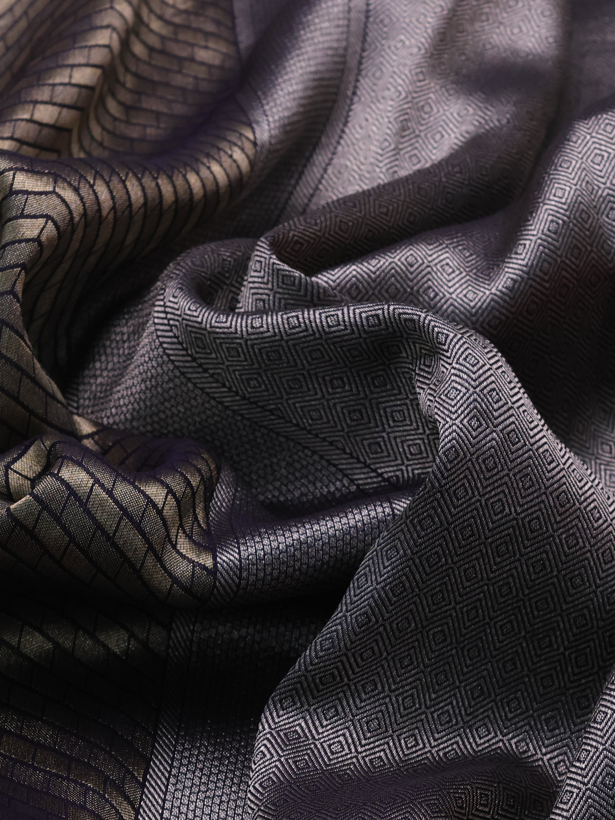 Navy Blue Banarasi Silk Saree With Brocade Zari Weaves & Embroided Border