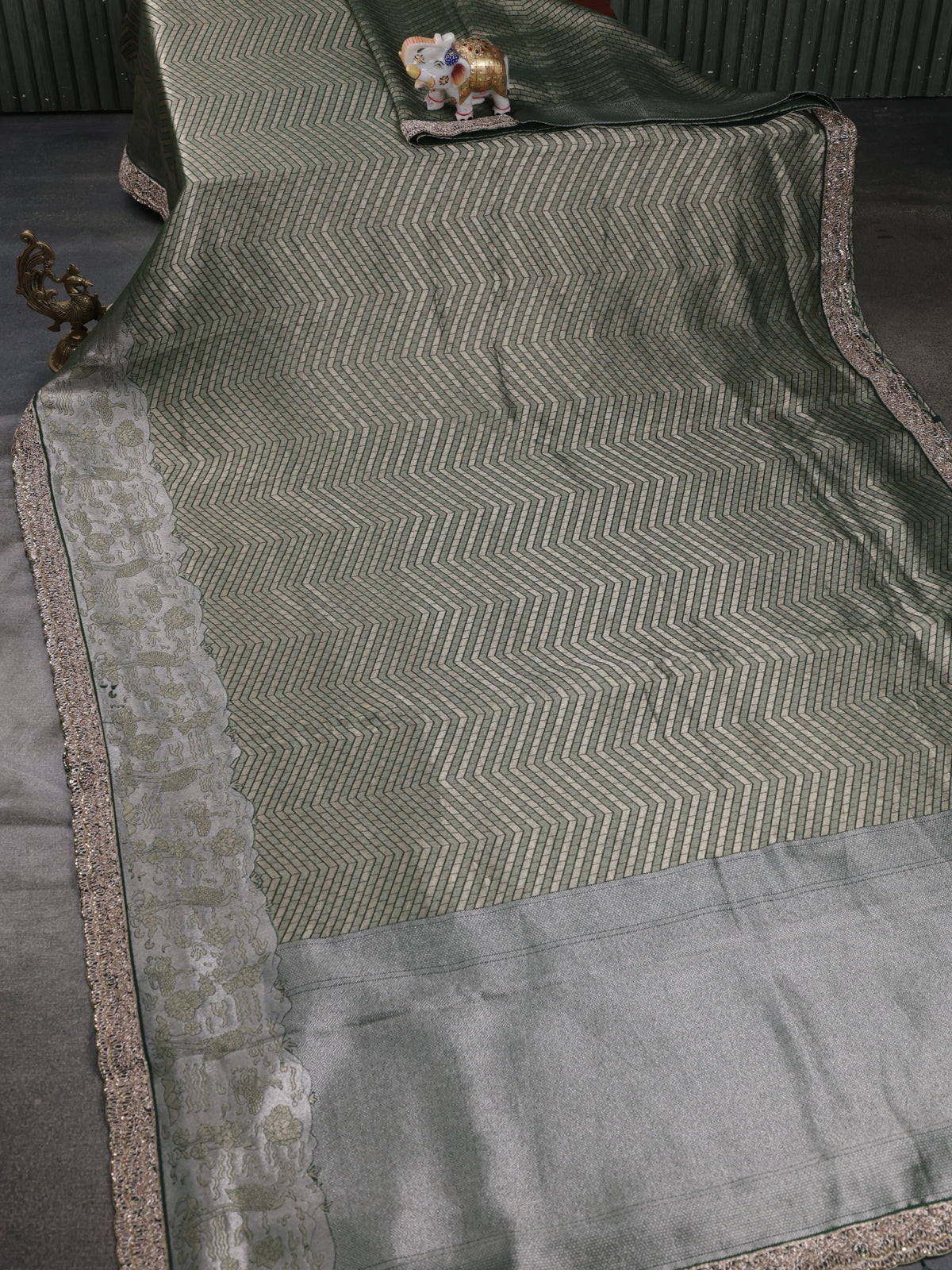 Green Banarasi Silk Saree With Brocade Zari Weaves & Embroided Border