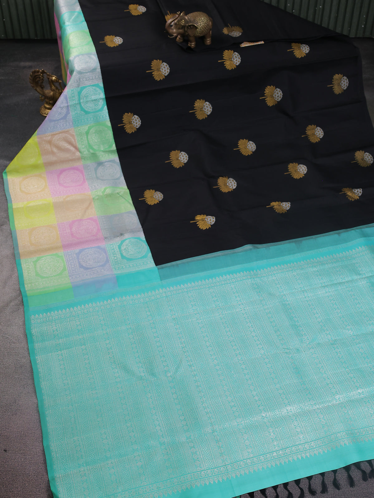 Black-Multi Colour Pure Kanchipuram Silk Saree