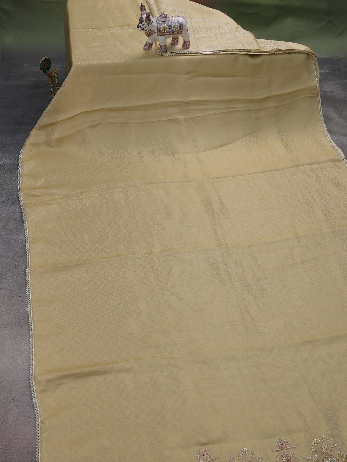 Beige Banarasi Silk Saree With Embroidery Readymade Blouse