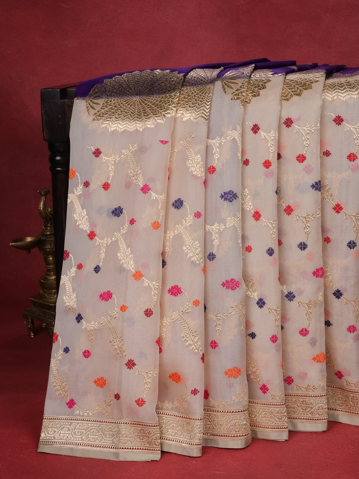 Violet-Off White Banarasi Silk Saree With Kadwa Weaves