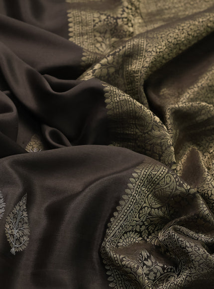 Dark Sap Green Crepe Silk Saree With Border Embroidery