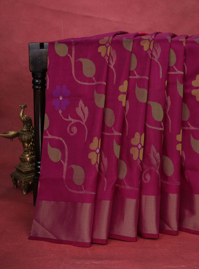 Pink Uppada Silk Saree With Jamdhani Weaves