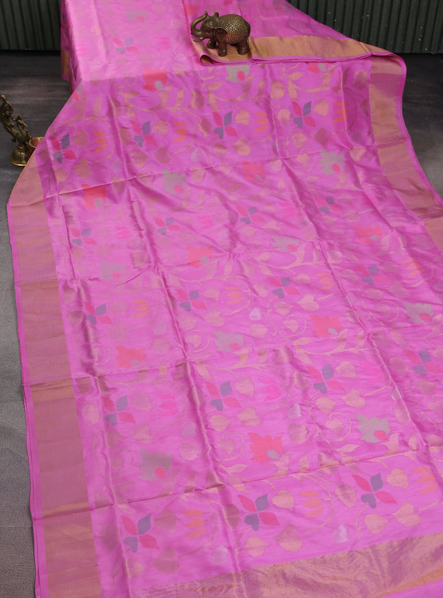 Light Pink Uppada Silk Saree With Jamdhani Weaves