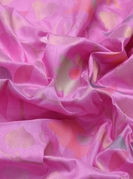 Light Pink Uppada Silk Saree With Jamdhani Weaves