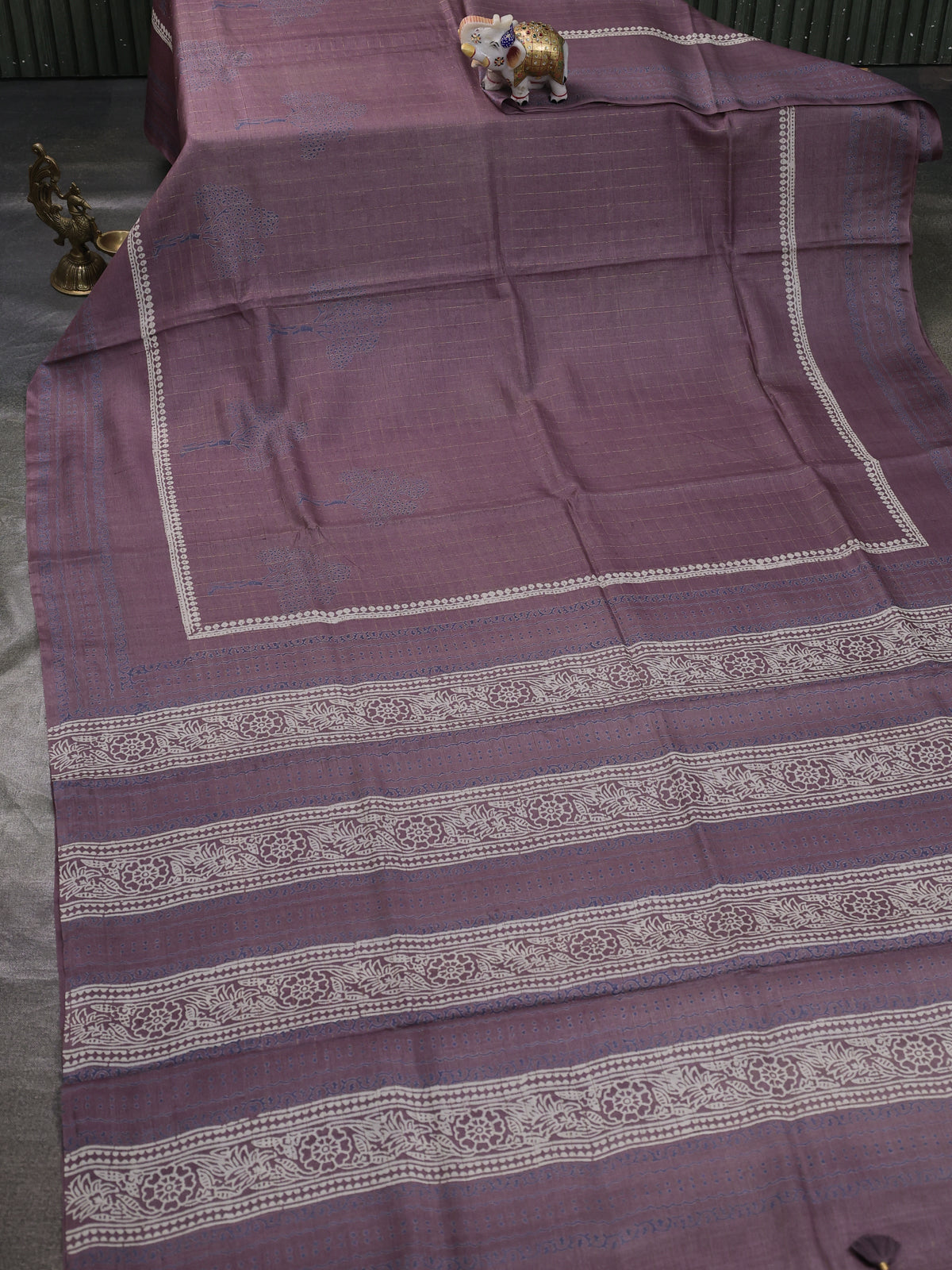 Lilac Printed Tussar Silk Saree