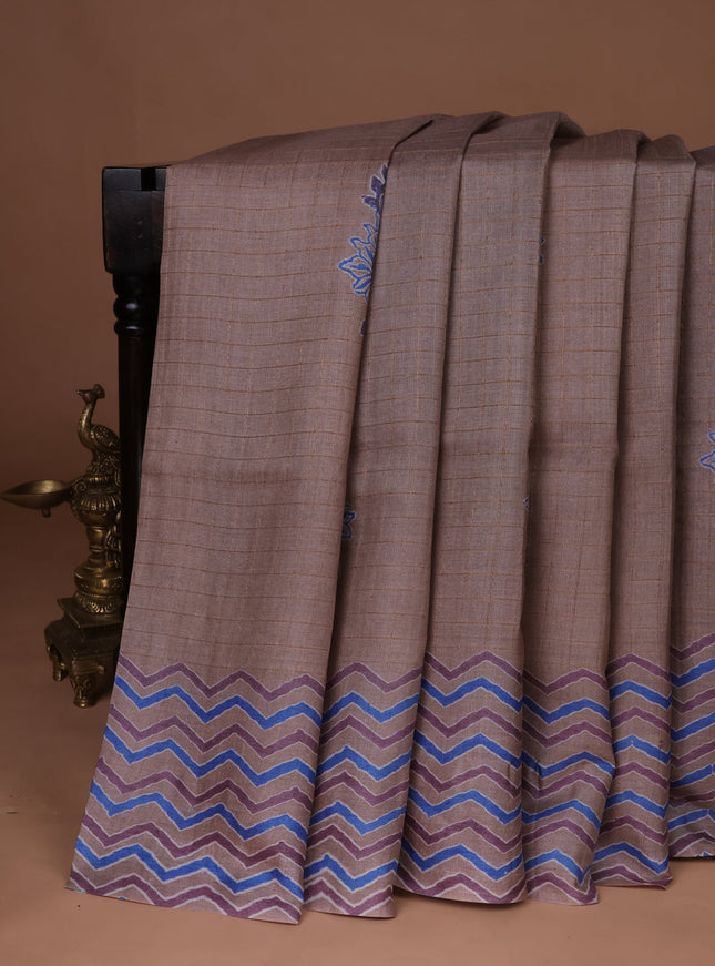 Beige Printed Tussar Silk Saree