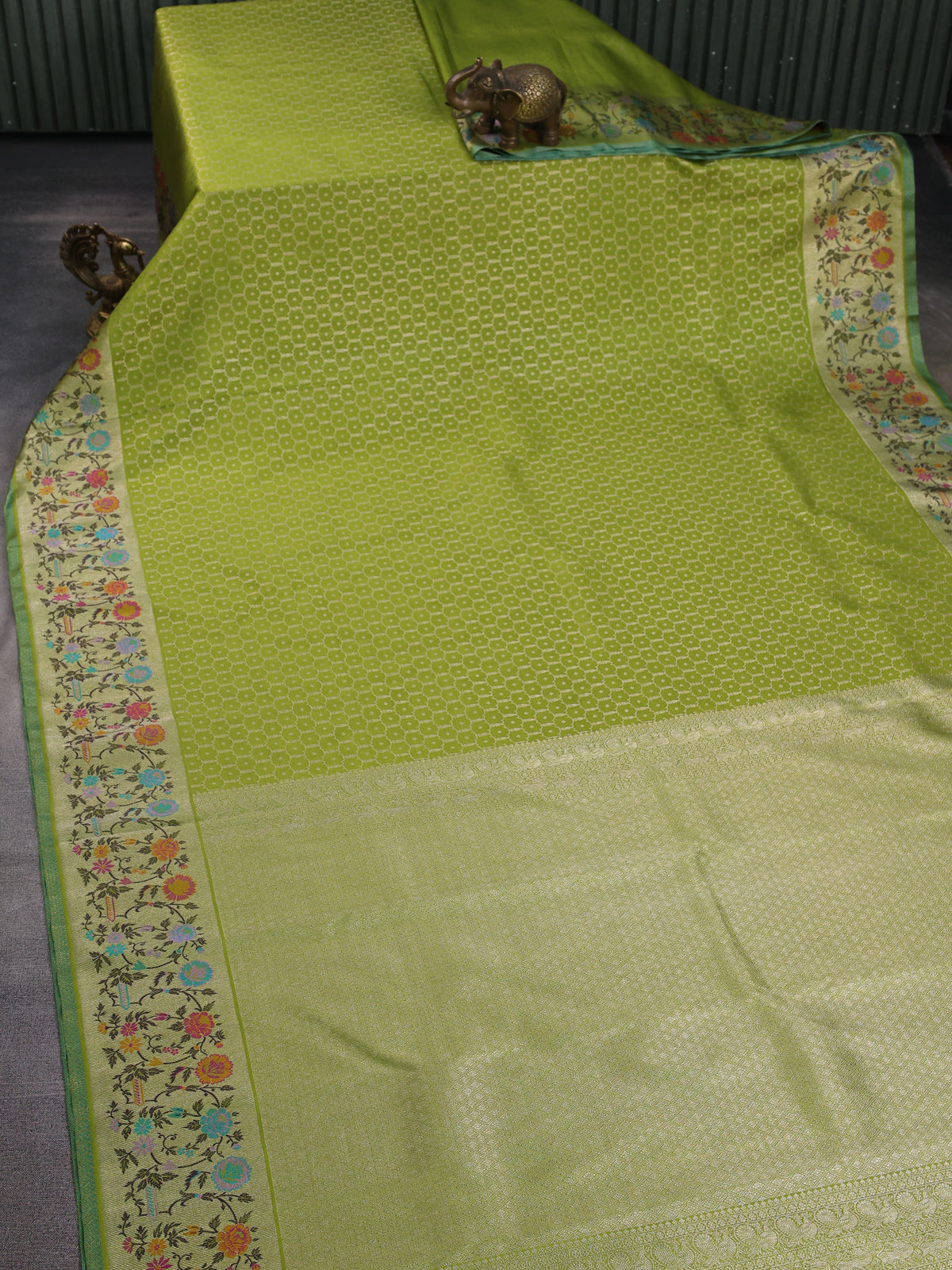 Mehendi Green Pure Kanchipuram Silk Saree