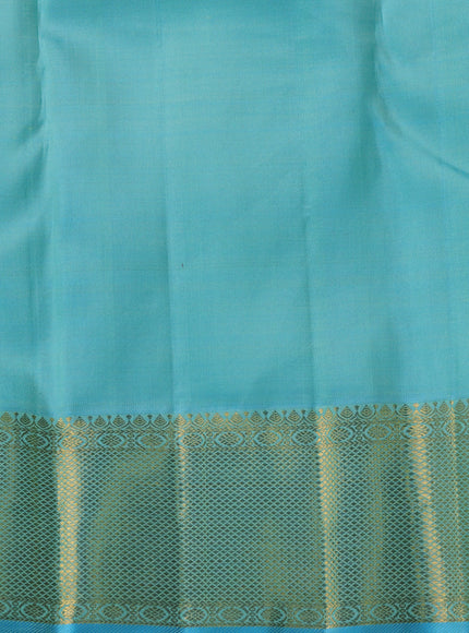 Dusty Peach-Sea Green Pure Kanchipuram Silk Saree