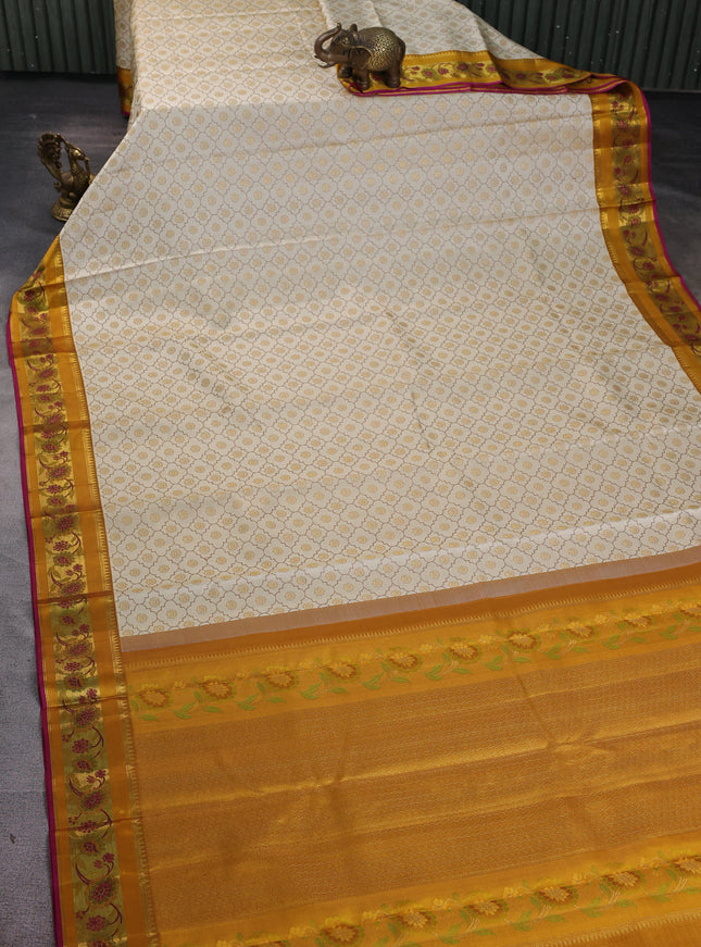 Cream -Pink Pure Kanchipuram Silk Saree
