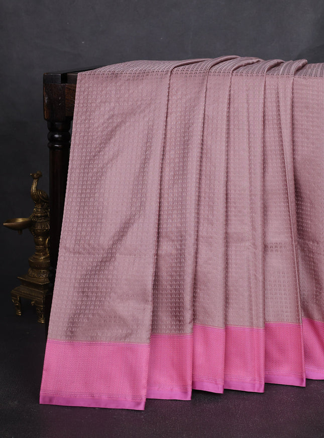 Pastel Brown - Pink Banarasi Tanchoi Silk Saree