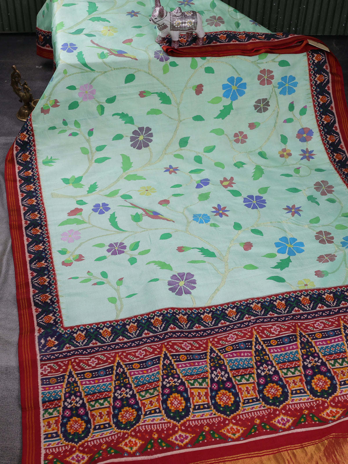 Mint Green - Maroon Pure Paithani Silk Embroidery Saree