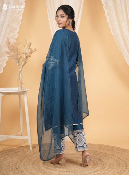Rama Green Silk Salwar Suit With Embroidery Work