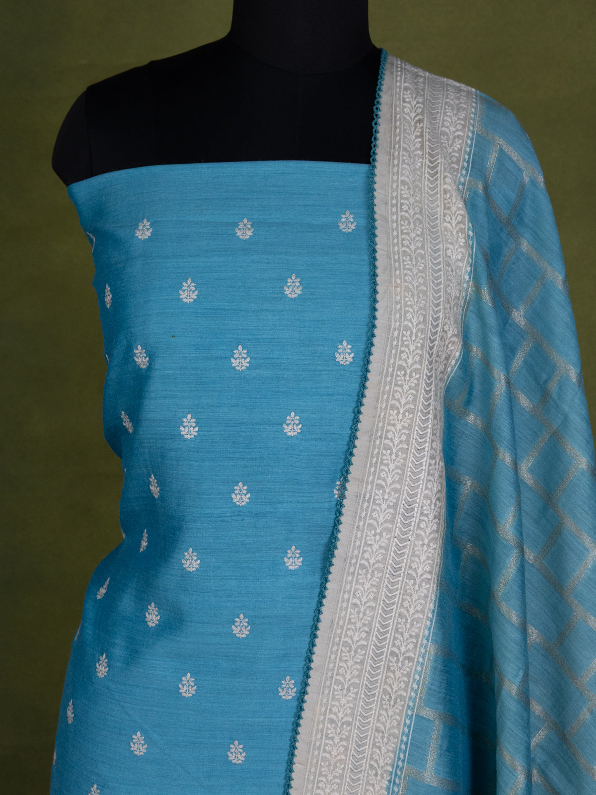 BlueTussar Unstitched Suit