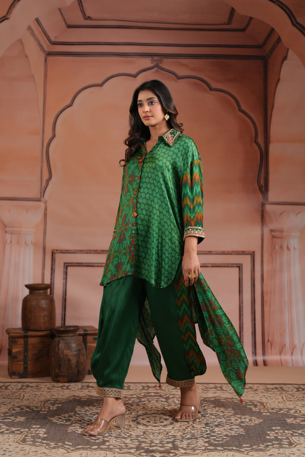 Green Satin Crepe High-Low Collared Printed Shirt And Plain Pant