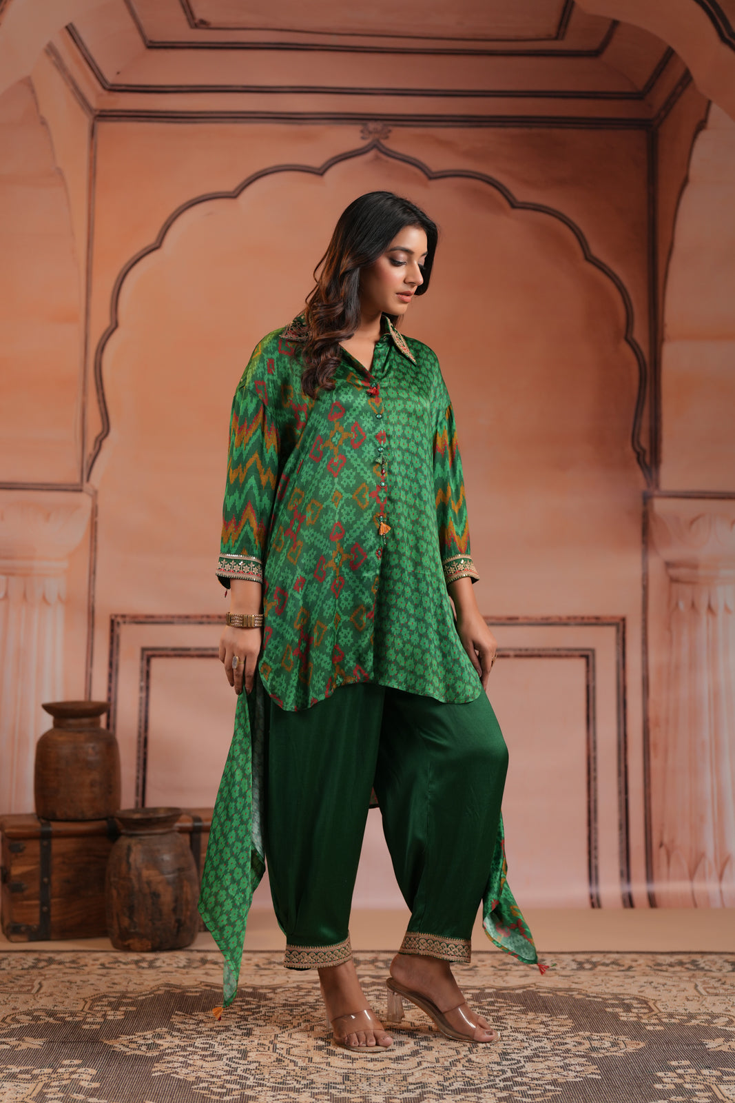 Green Satin Crepe High-Low Collared Printed Shirt And Plain Pant