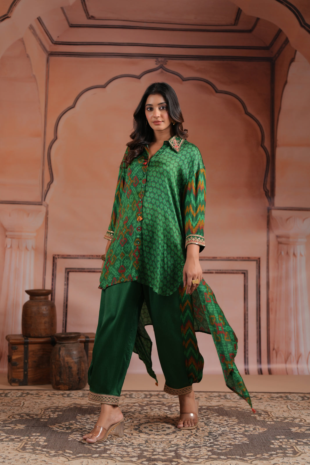 Green Satin Crepe High-Low Collared Printed Shirt And Plain Pant