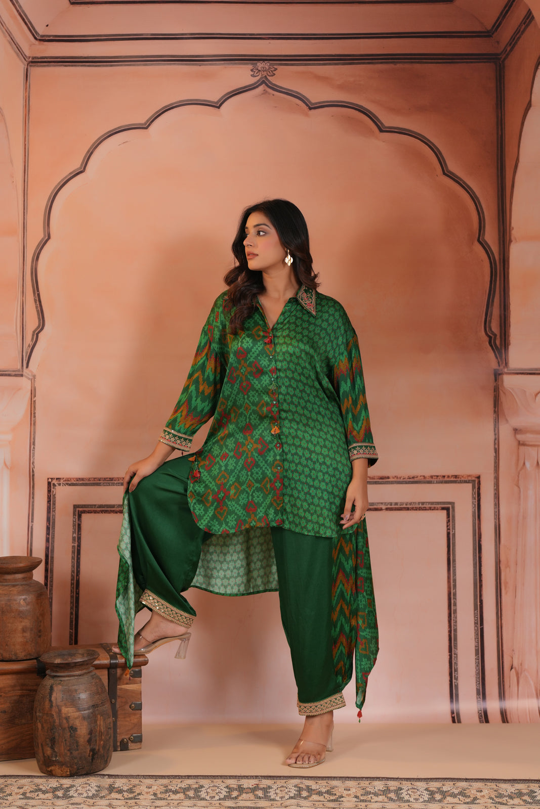 Green Satin Crepe High-Low Collared Printed Shirt And Plain Pant