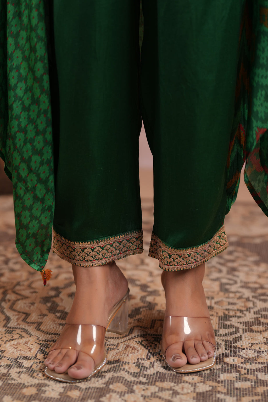 Green Satin Crepe High-Low Collared Printed Shirt And Plain Pant