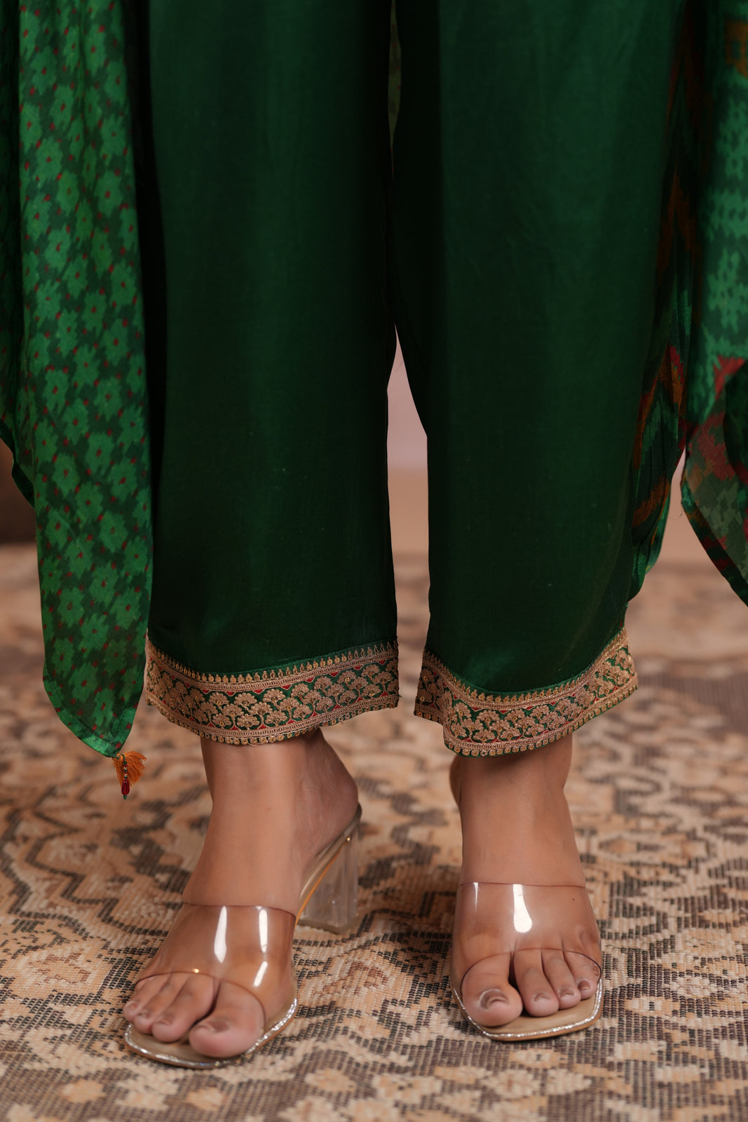 Green Satin Crepe High-Low Collared Printed Shirt And Plain Pant