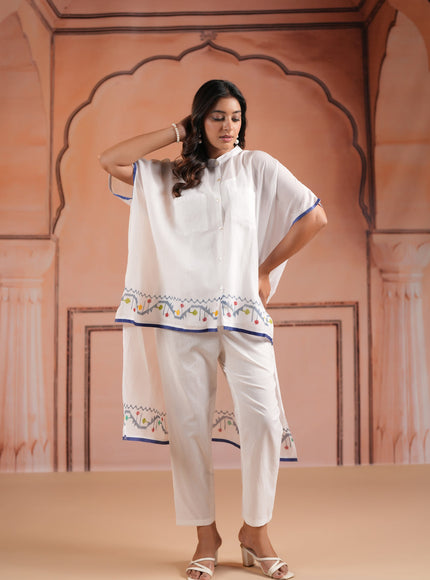 White Cotton High-Low Kaftan Set With Mininul Print Onthe Top