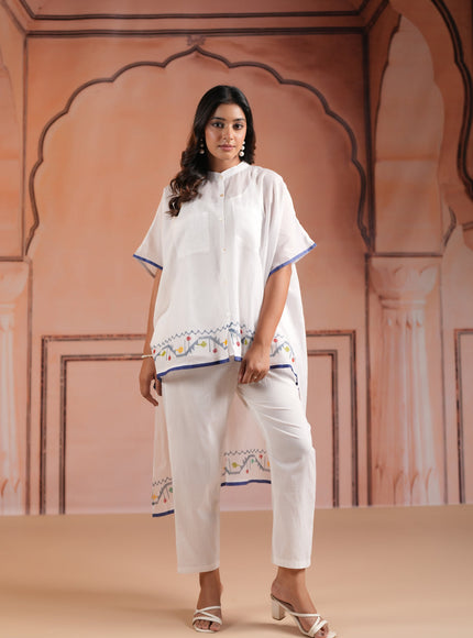 White Cotton High-Low Kaftan Set With Mininul Print Onthe Top